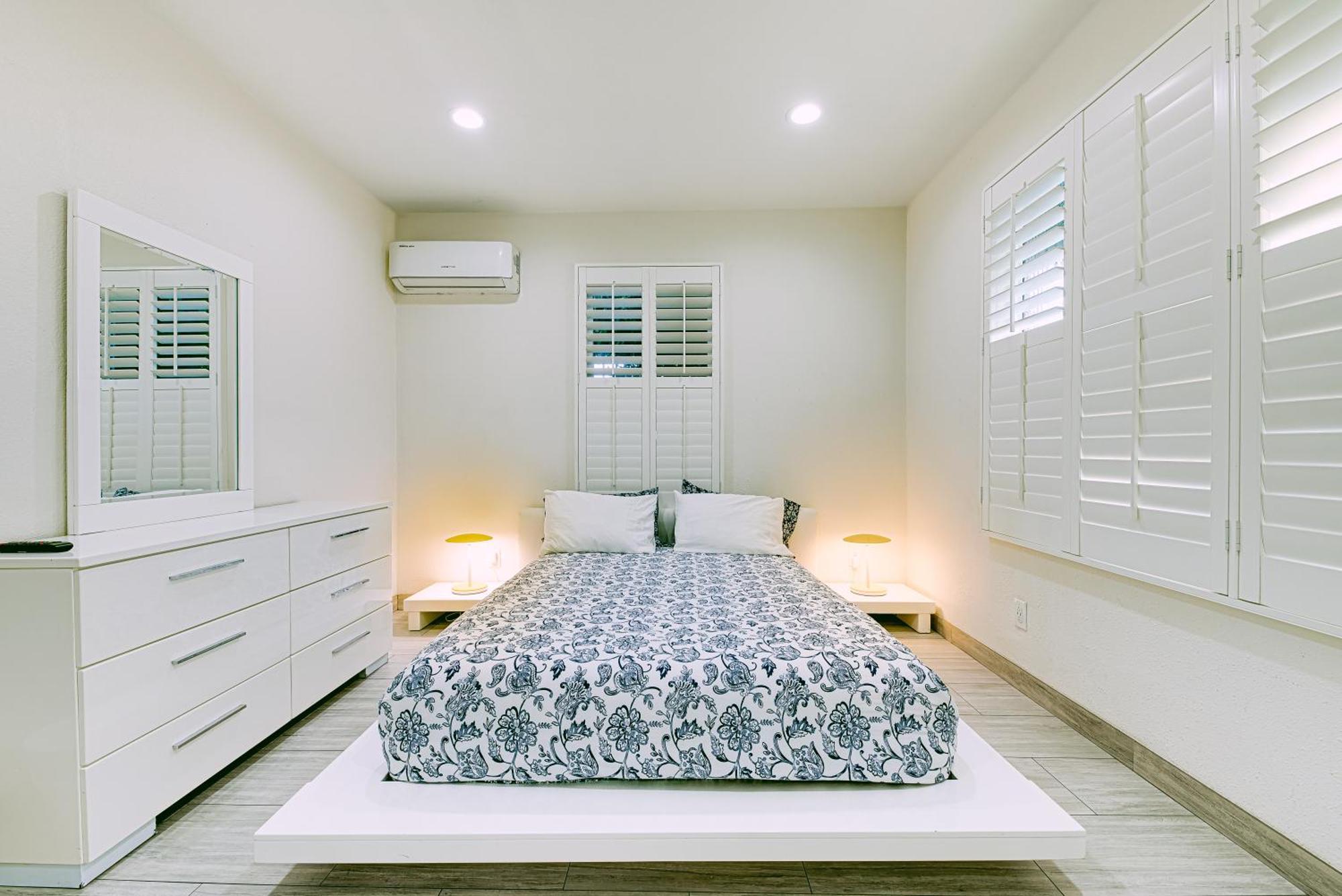 Stylish Modern Home, Ac, Parking & Near Fwys แซนตาแอนา ภายนอก รูปภาพ